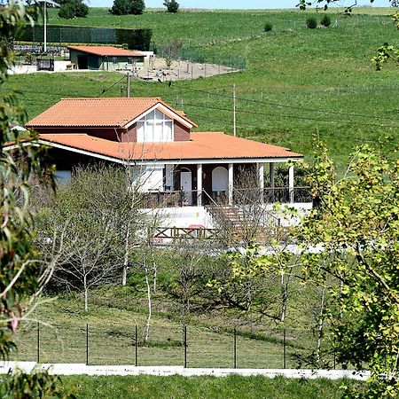 Los Avellanos De Santillana Queveda Exterior photo